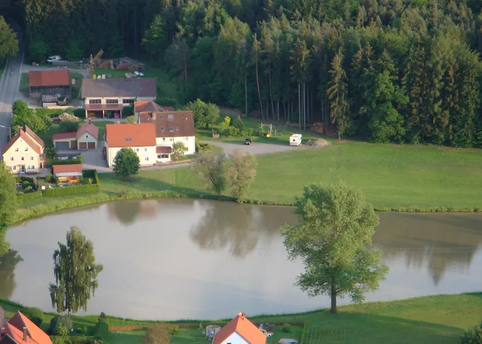 Pension Zum Grünen Wald Feuchtwangen